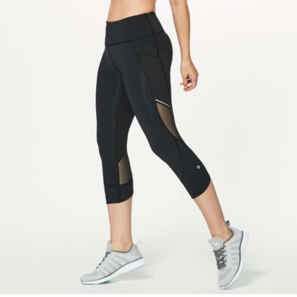 Lululemon Home Stretch Crop NWOT - Picture 2 of 5